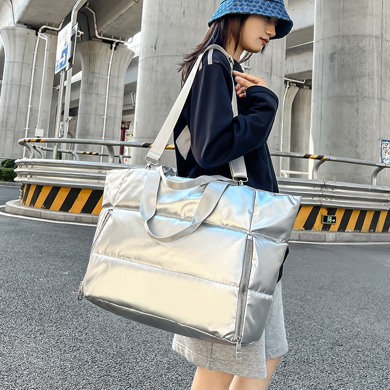 Women Y2k Silver Shoulder Bag  - Down Jacket Packable avaliação e preço